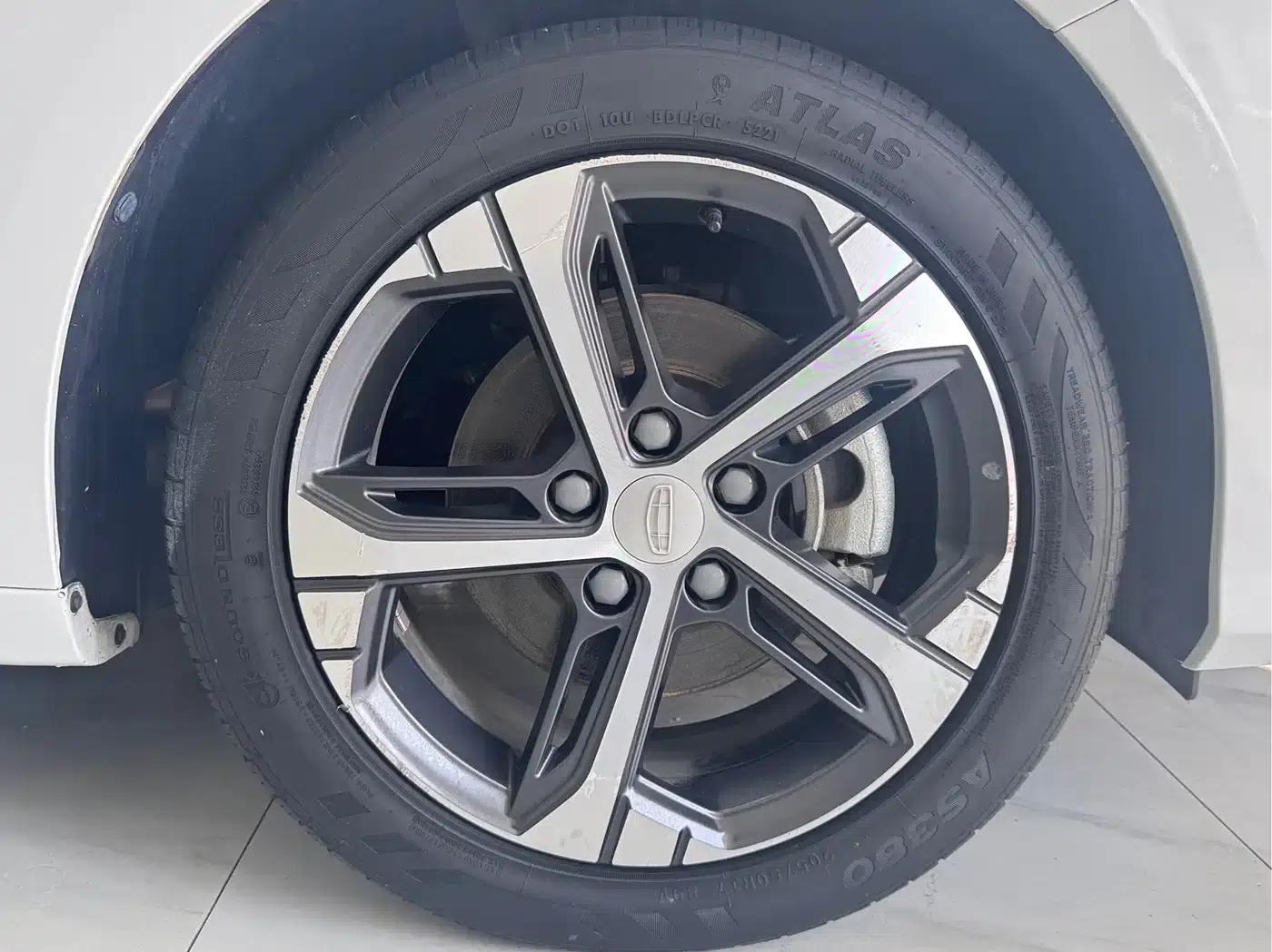 Geely Emgrand L 2022 1.4T CVT Supreme Edition — миниатюра 22