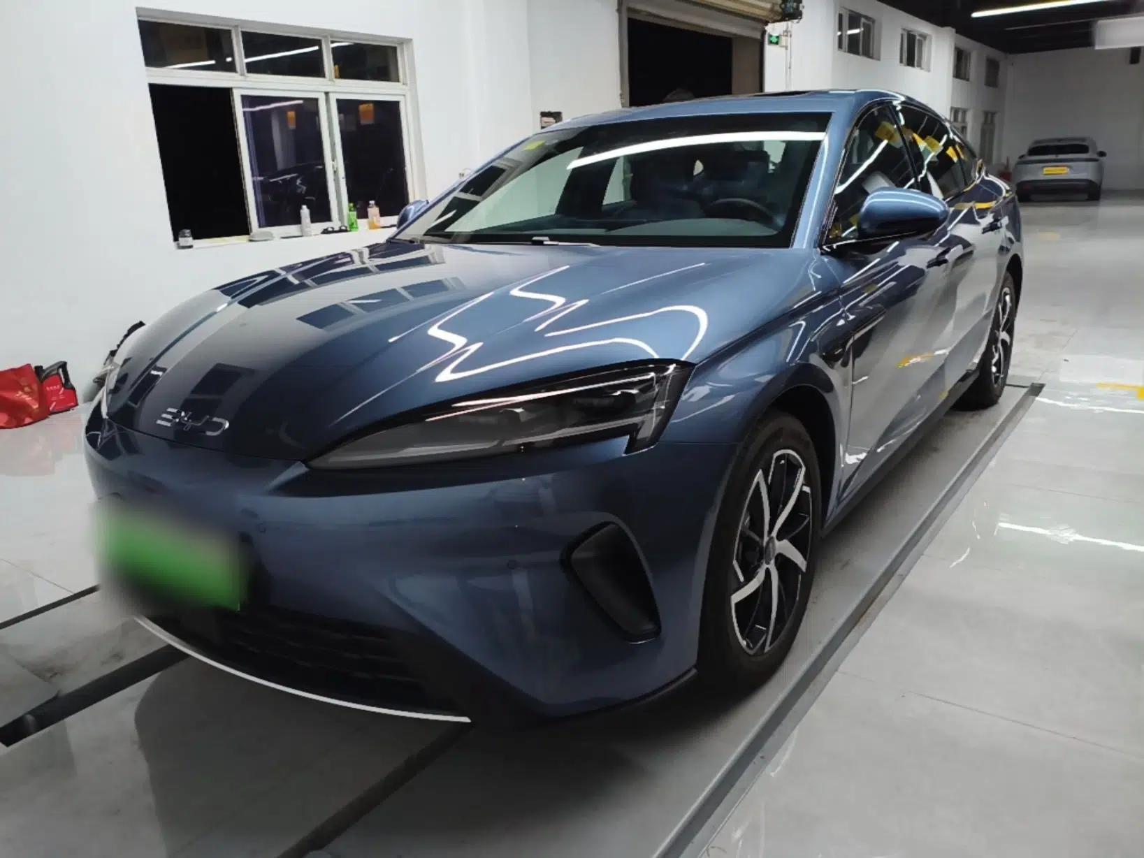 BYD Seal 07 DM-i 2026 DM-i 1.5T 230km Prestige Edition — миниатюра 1