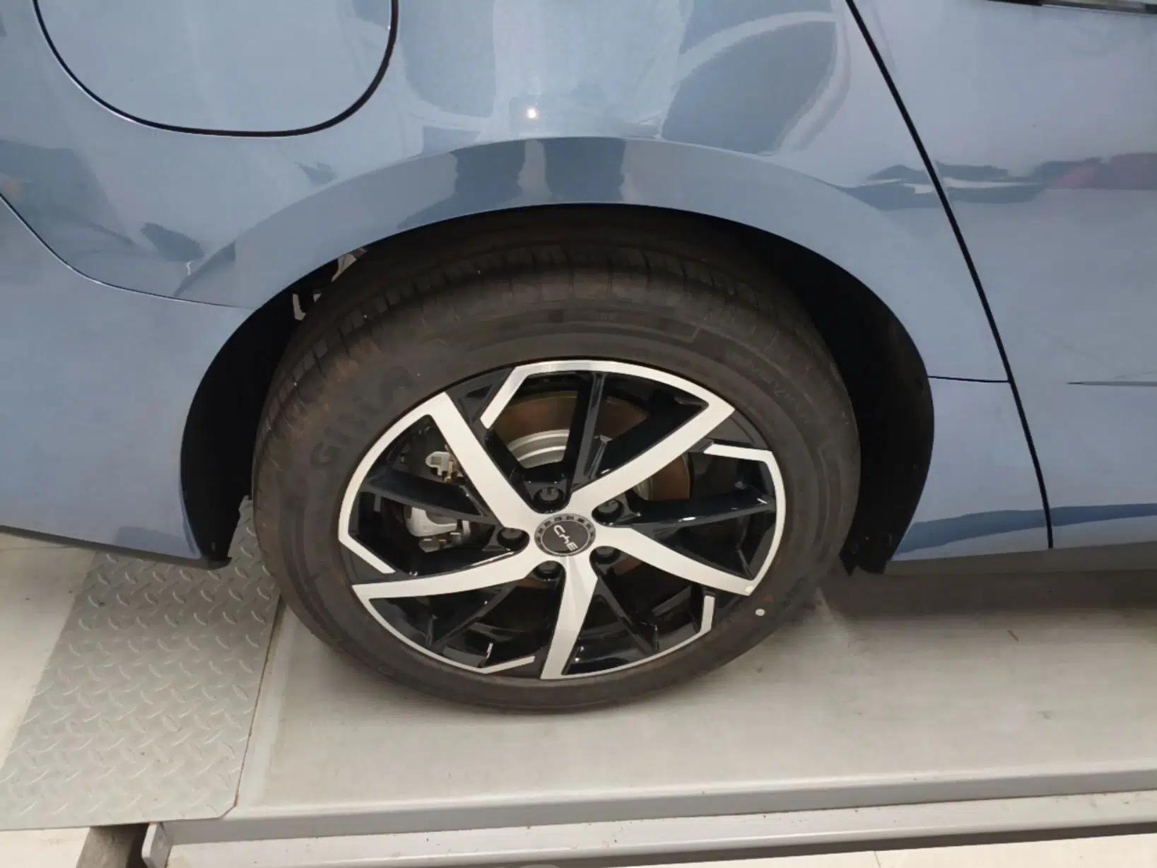 BYD Seal 07 DM-i 2026 DM-i 1.5T 230km Prestige Edition — миниатюра 10