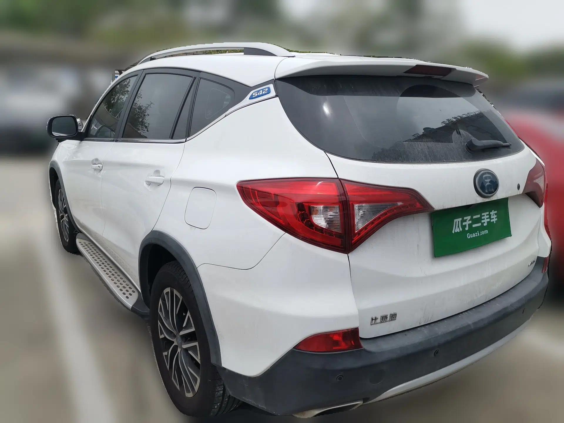 BYD Song New Energy 2017 Song DM 1.5TID All-Wheel Drive Luxury Model — миниатюра 4