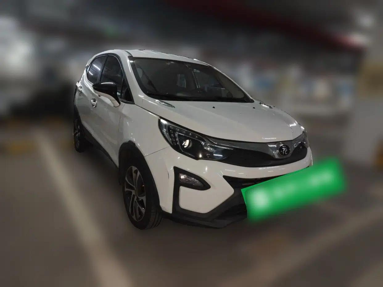 BYD Yuan 2017 1.5L Automatic Cool & Connected Model — миниатюра 3