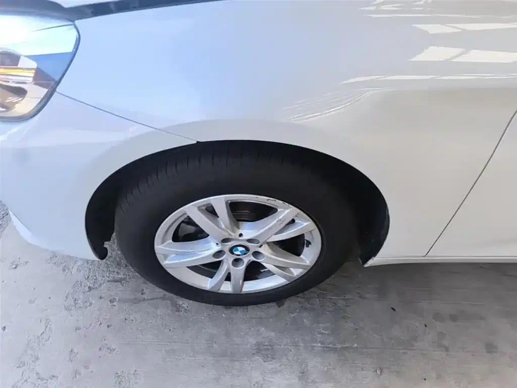 2015 BMW 2 Series Gran Tourer 218i Leading Edition — миниатюра 23