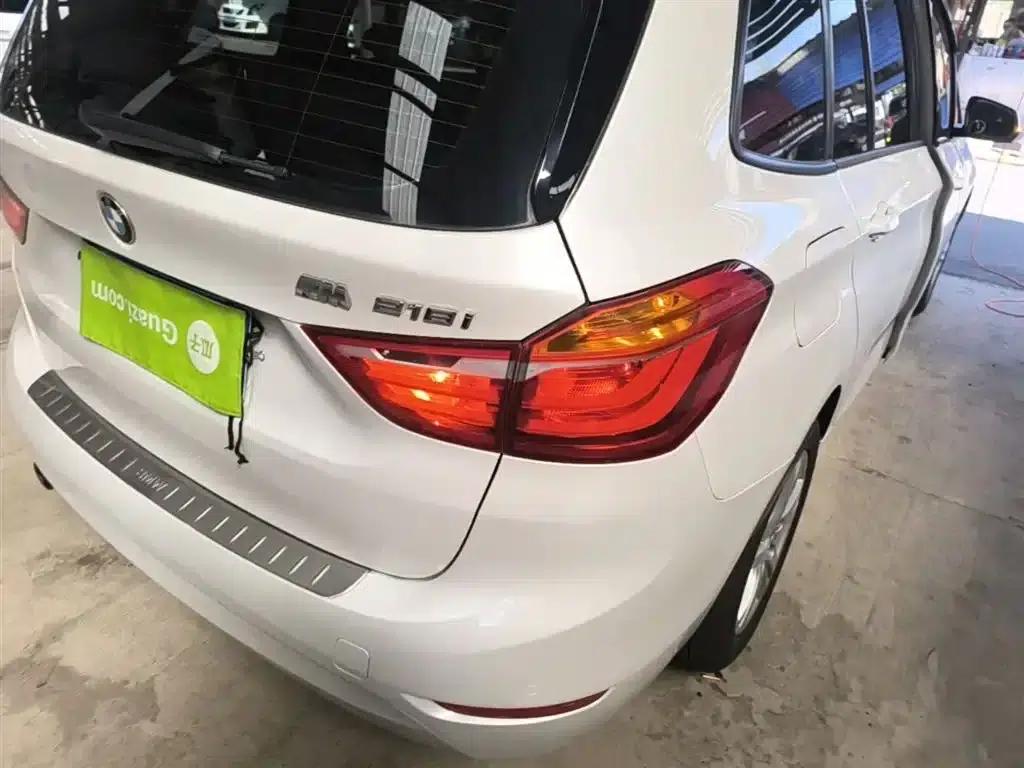 2015 BMW 2 Series Gran Tourer 218i Leading Edition — миниатюра 8