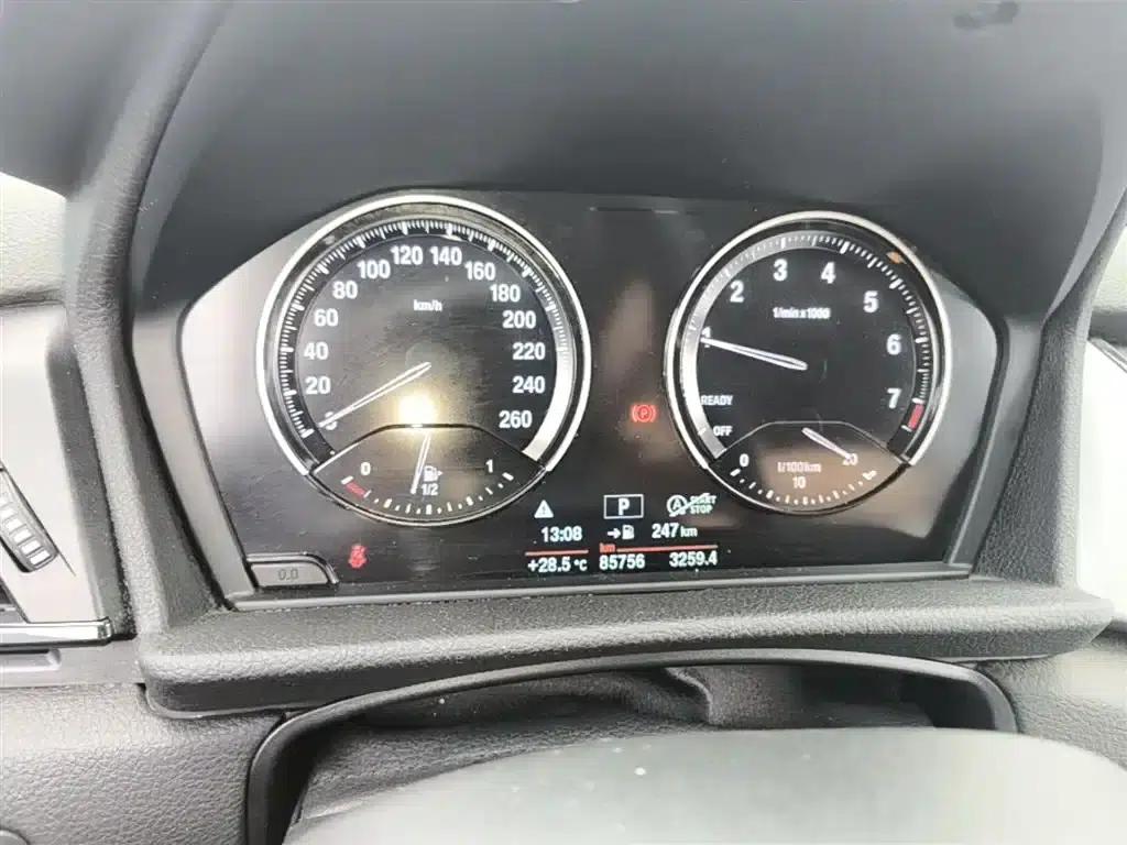 BMW 2 Series Gran Tourer 2019 220i Leading Edition — миниатюра 12