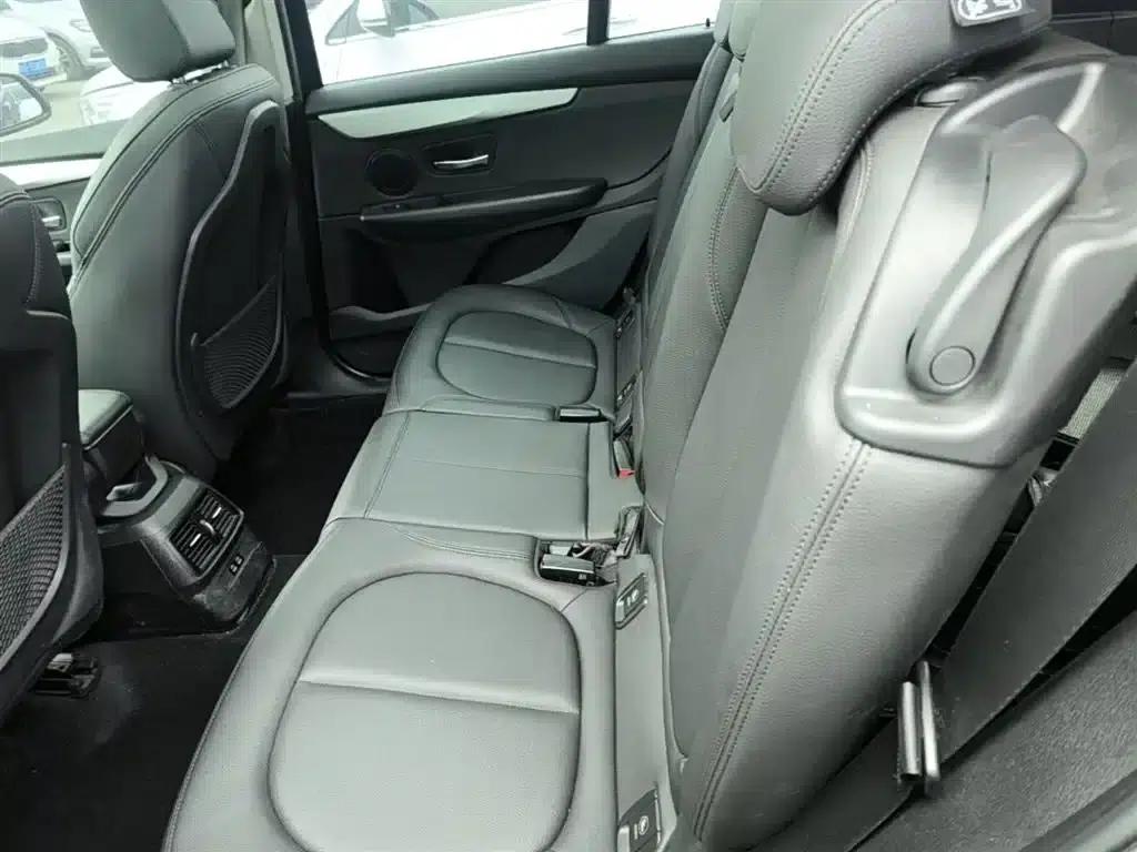 BMW 2 Series Gran Tourer 2019 220i Leading Edition — миниатюра 17