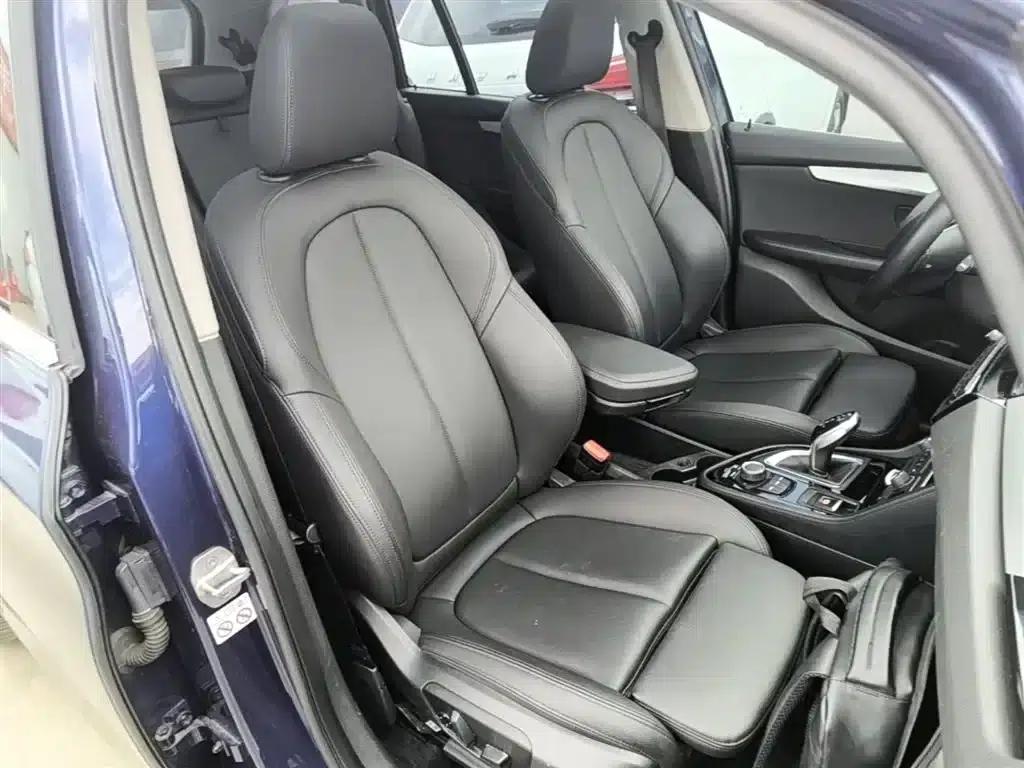 BMW 2 Series Gran Tourer 2019 220i Leading Edition — миниатюра 25