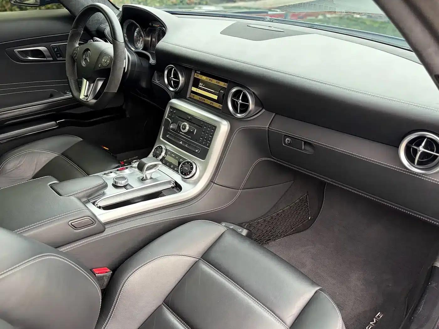 2011 Mercedes-Benz SLS AMG — миниатюра 13