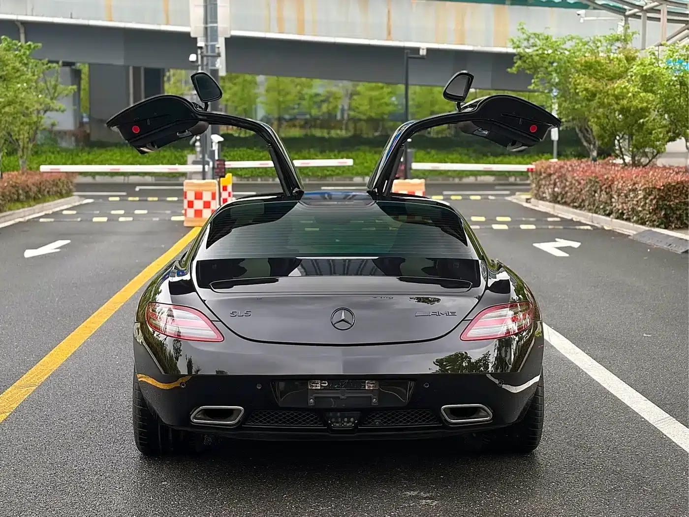 2011 Mercedes-Benz SLS AMG — миниатюра 4