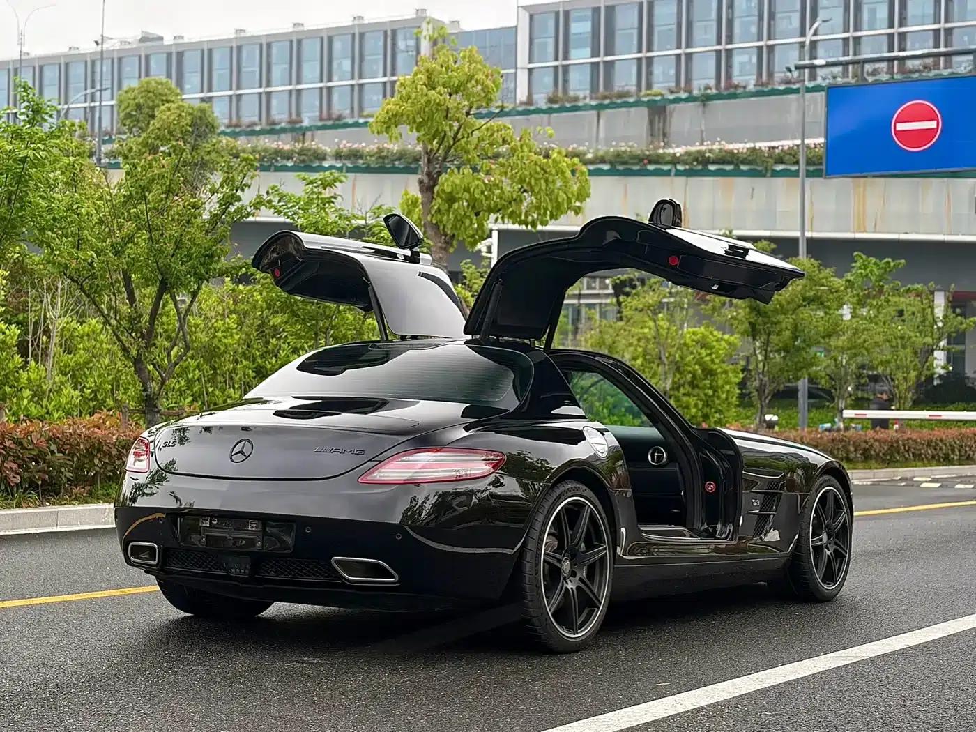 2011 Mercedes-Benz SLS AMG — миниатюра 6