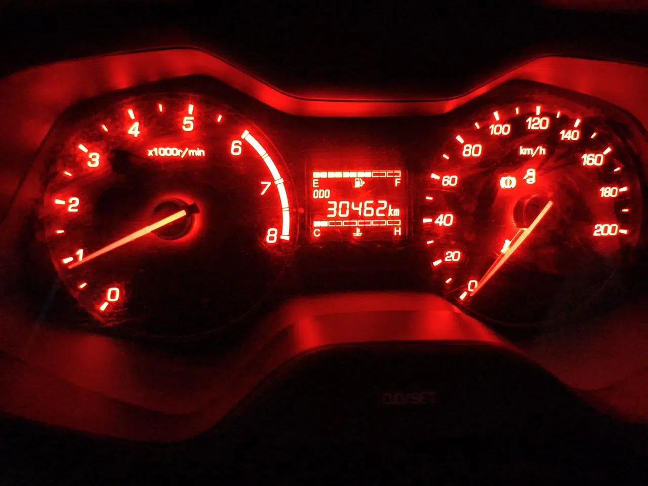 Baojun 310 2016 1.2L manual Comfort trim level — миниатюра 12