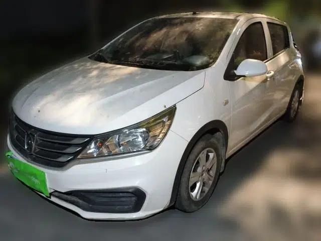 Baojun 310 2016 1.2L manual Comfort trim level