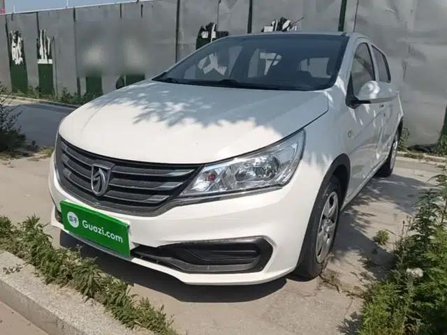 Baojun 310 2016 1.2L manual Comfort trim level