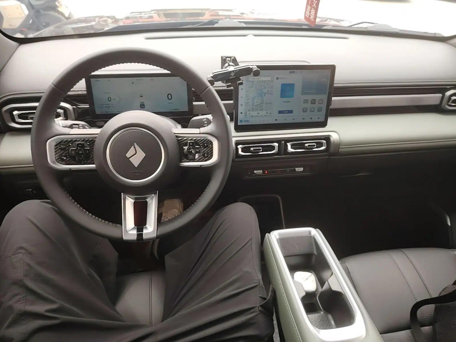 Baojun Spark EUV 2024 Prestige Edition 4 Seats — миниатюра 13