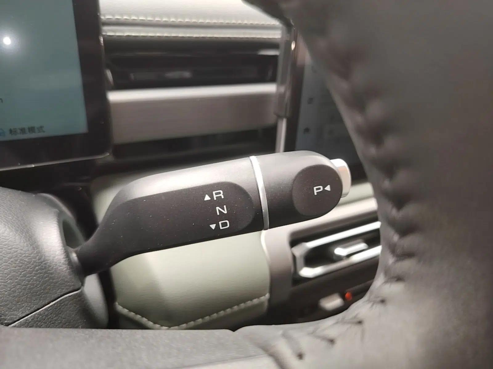 Baojun Spark EUV 2024 Prestige Edition 4 Seats — миниатюра 17