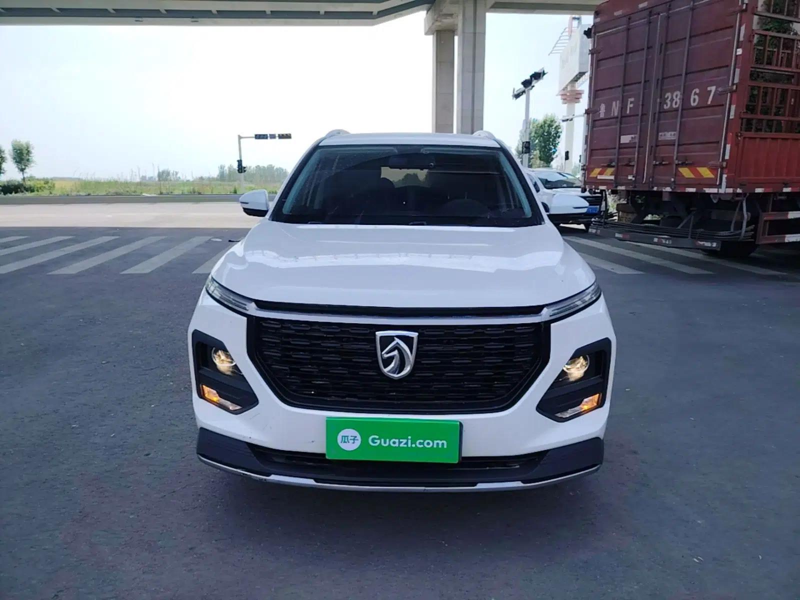 Baojun 530 2020 1.5T Manual Comfort Version 6 Seats — миниатюра 2