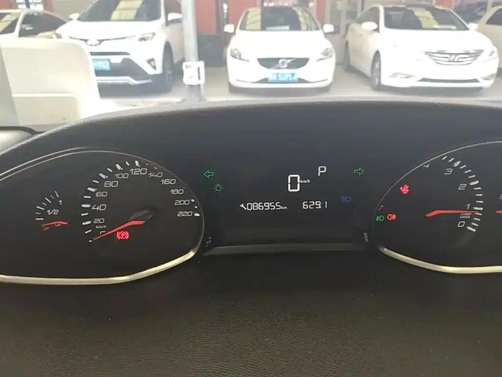 Peugeot 308S 2015 1.2T Automatic Sporty Edition — миниатюра 12