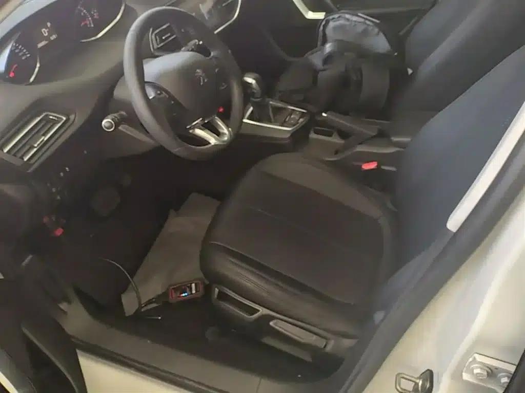 Peugeot 308S 2015 1.2T Automatic Sporty Edition — миниатюра 15