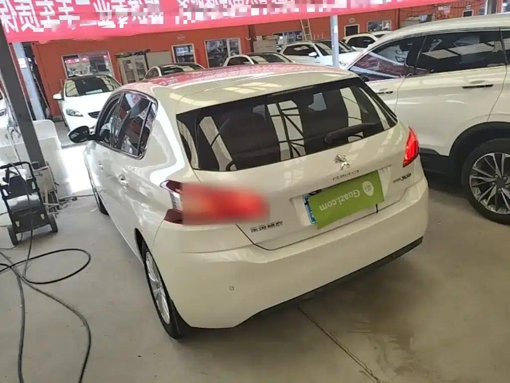 Peugeot 308S 2015 1.2T Automatic Sporty Edition — миниатюра 5