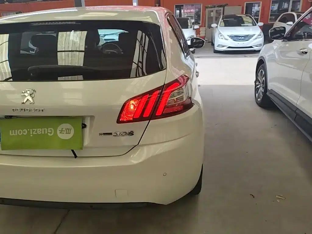 Peugeot 308S 2015 1.2T Automatic Sporty Edition — миниатюра 8