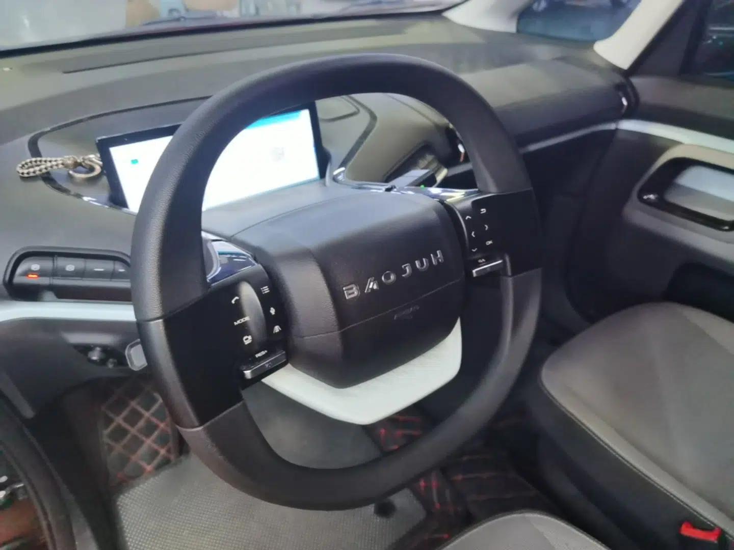 Baojun E300 2020 Starry Intelligence Edition — миниатюра 14