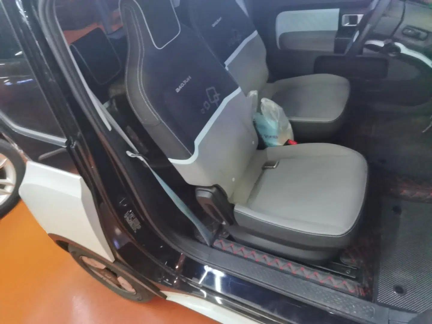 Baojun E300 2020 Starry Intelligence Edition — миниатюра 23