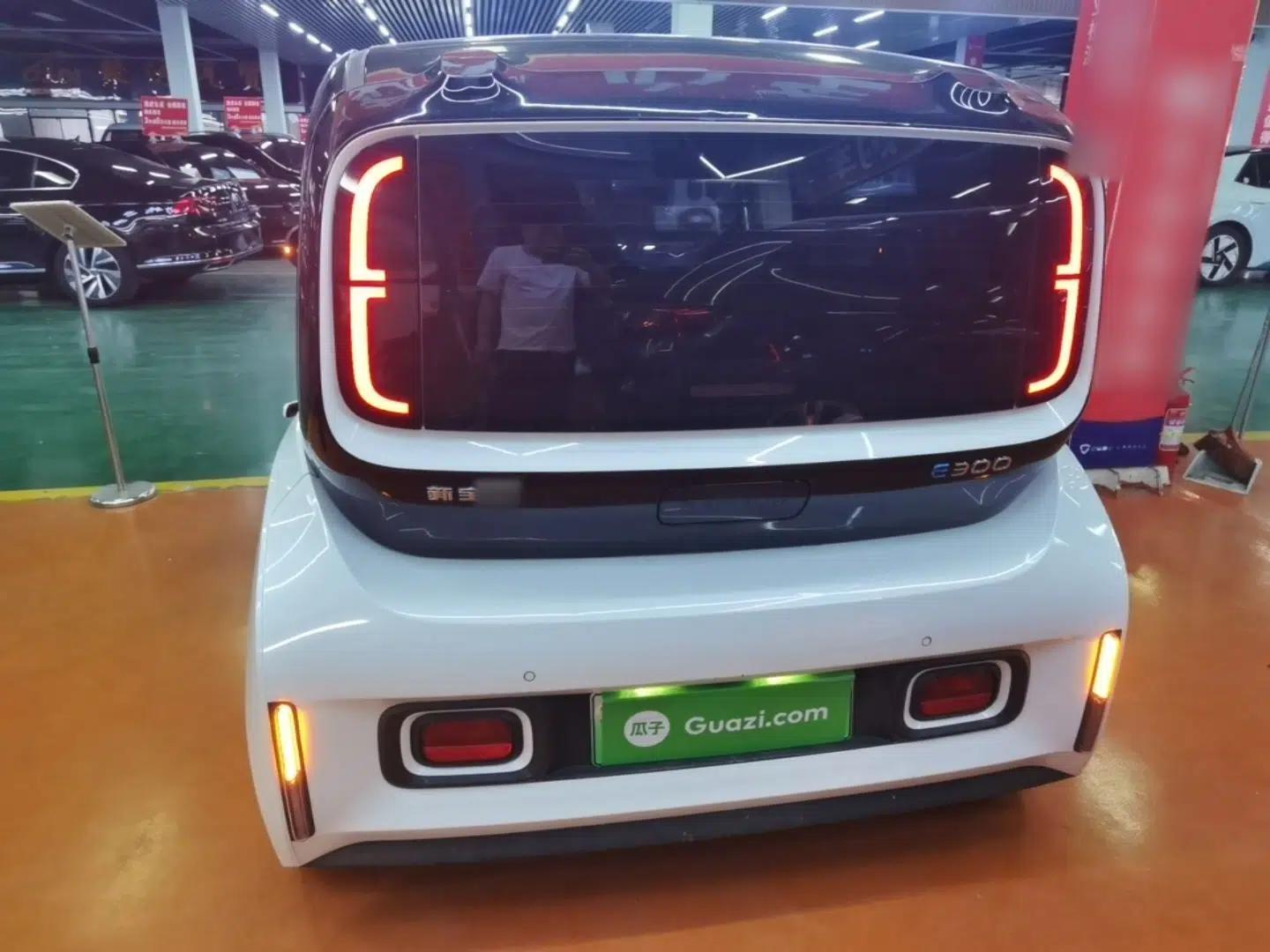 Baojun E300 2020 Starry Intelligence Edition — миниатюра 5