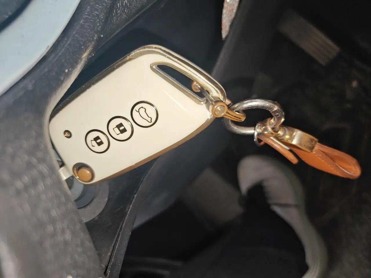 Baojun E300 2020 Plus Interstellar Smart Edition — миниатюра 9
