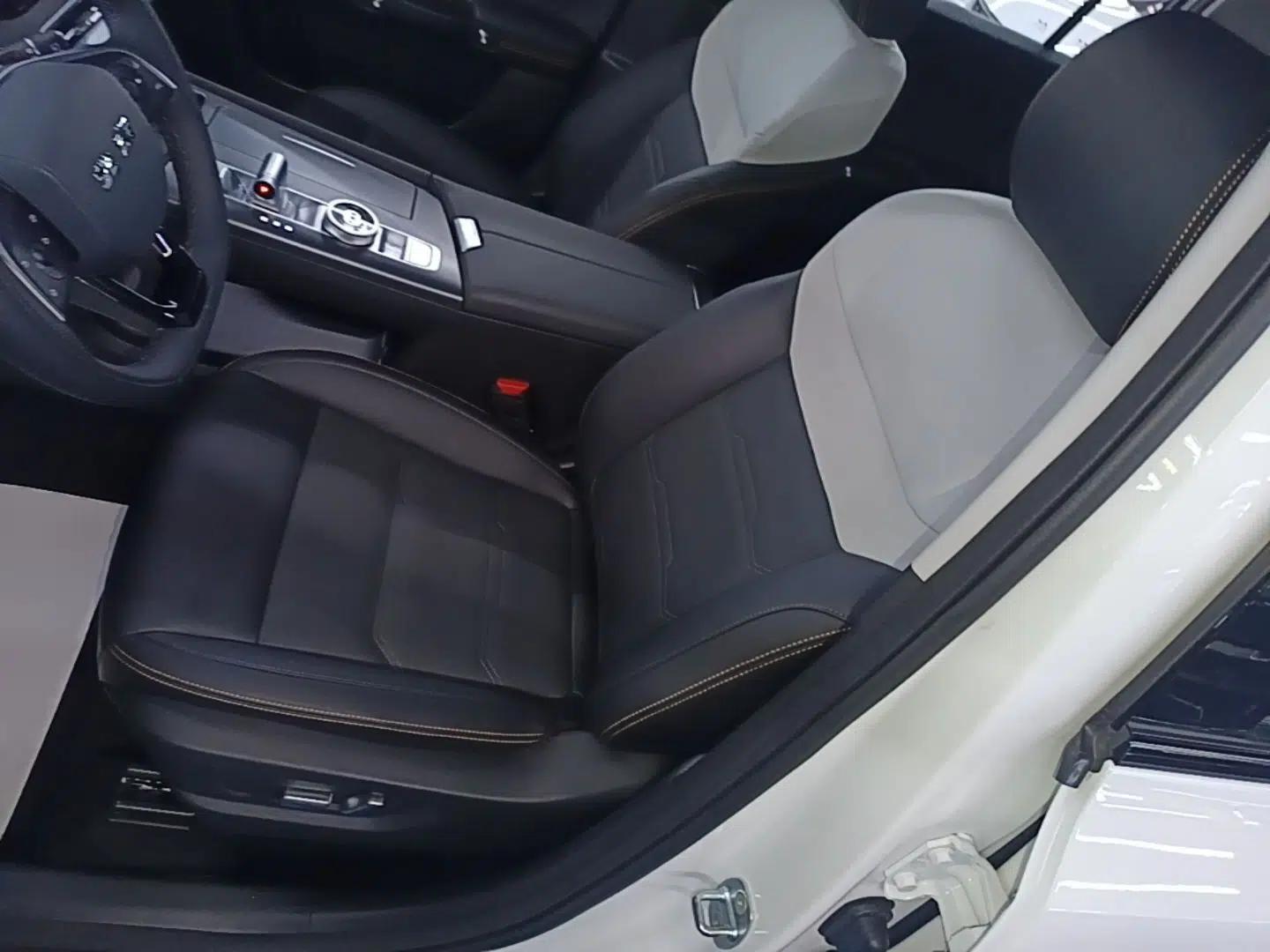 BAIC Off-Road BJ30 2024 1.5T Magic Electric Drive Advanced Version — миниатюра 15
