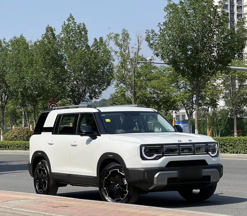 BAIC Off-Road BJ30 2024 1.5T Magic Electric Drive Advanced Version — миниатюра 5