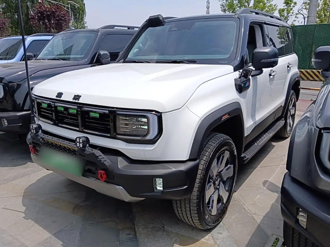 BAIC Off-Road BJ40 Electric Drive 2025 Standard Edition — миниатюра 1