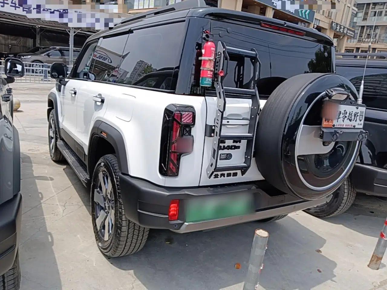 BAIC Off-Road BJ40 Electric Drive 2025 Standard Edition — миниатюра 4