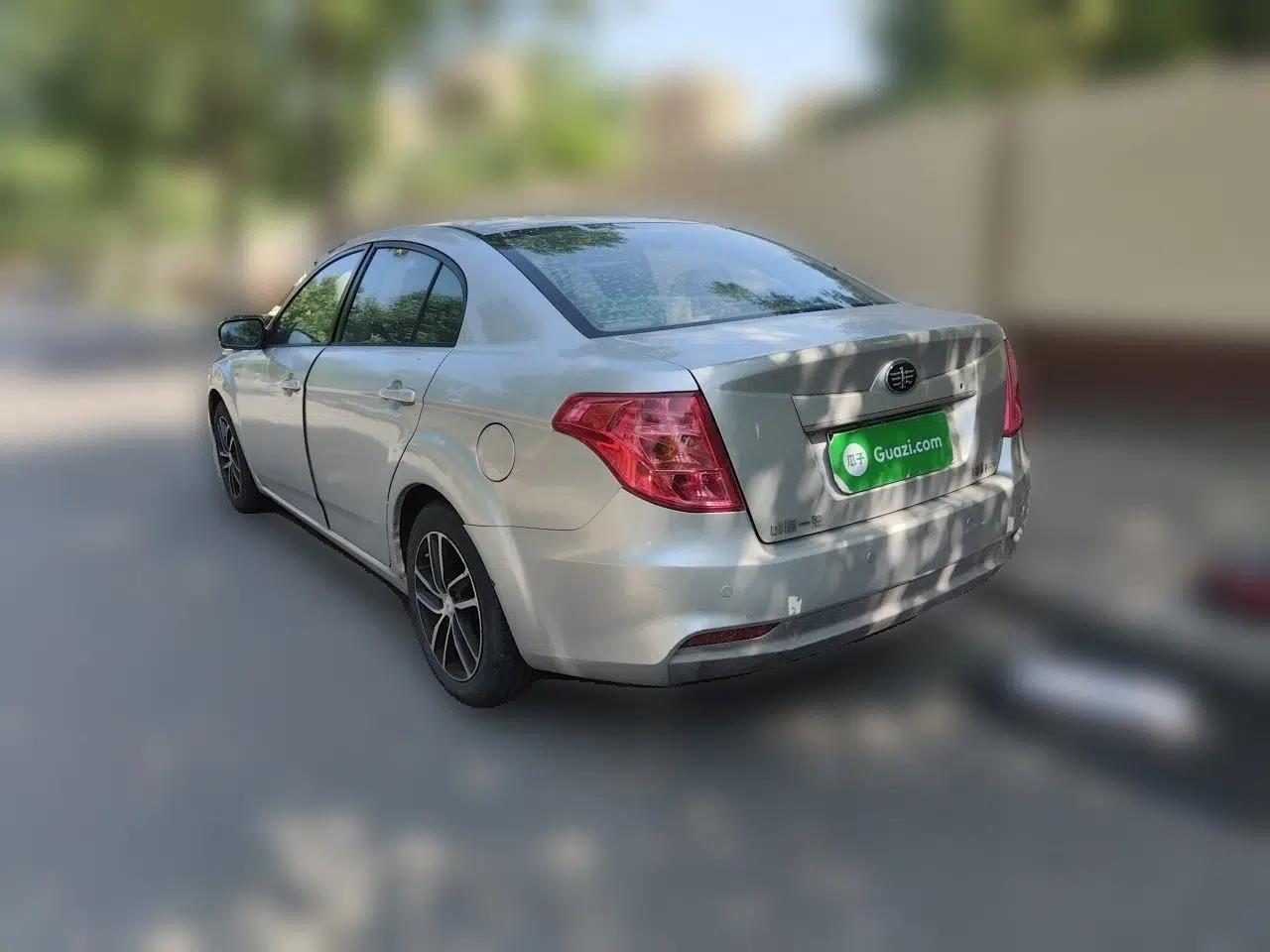 Bestune B50 2013 1.6L manual Comfort trim level — миниатюра 4
