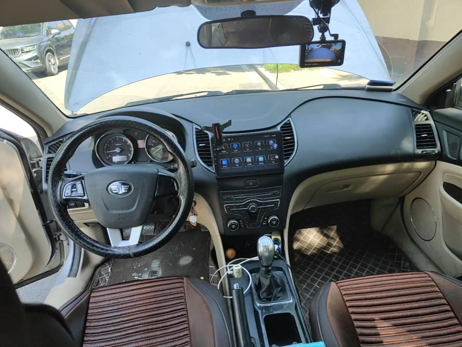 Bestune B50 2013 1.6L manual Comfort trim level — миниатюра 10