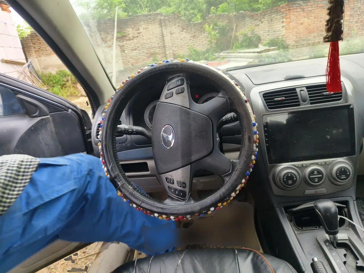 Bestune B50 2012 1.6L automatic with sunroof — миниатюра 11