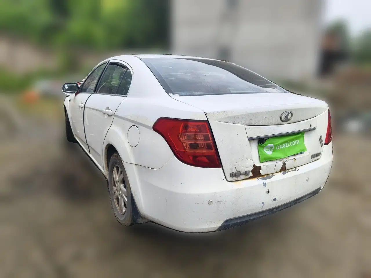 Bestune B50 2012 1.6L automatic with sunroof — миниатюра 4
