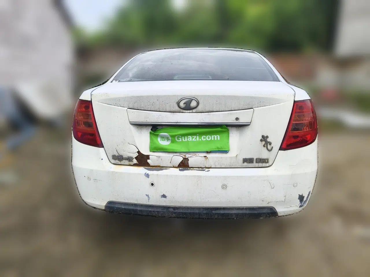 Bestune B50 2012 1.6L automatic with sunroof — миниатюра 5