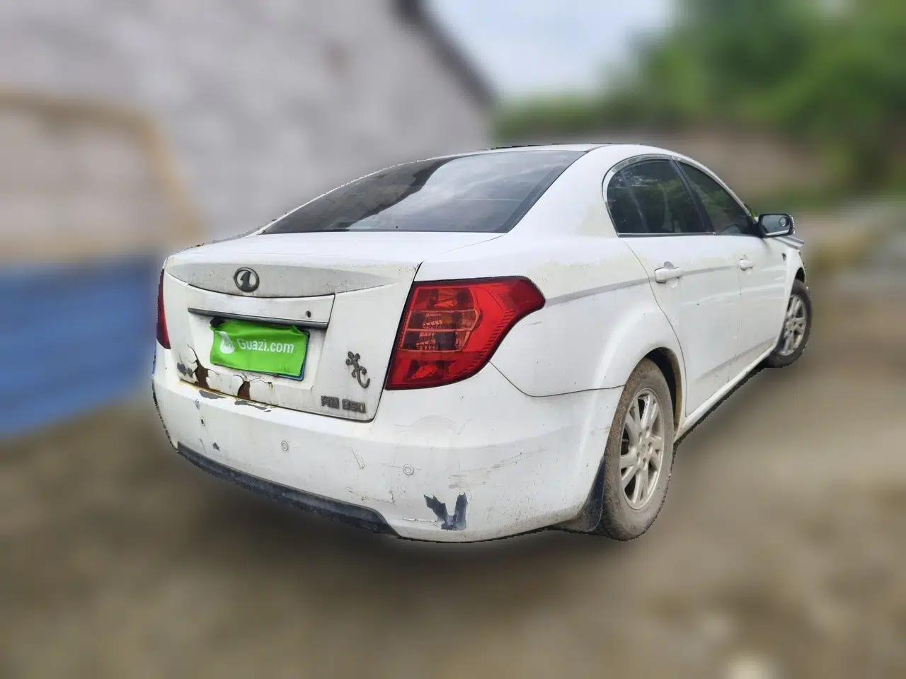 Bestune B50 2012 1.6L automatic with sunroof — миниатюра 6