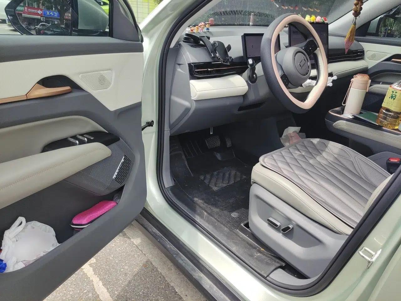 Bestune Yueyi 03 2025 445km Joyful Edition — миниатюра 17