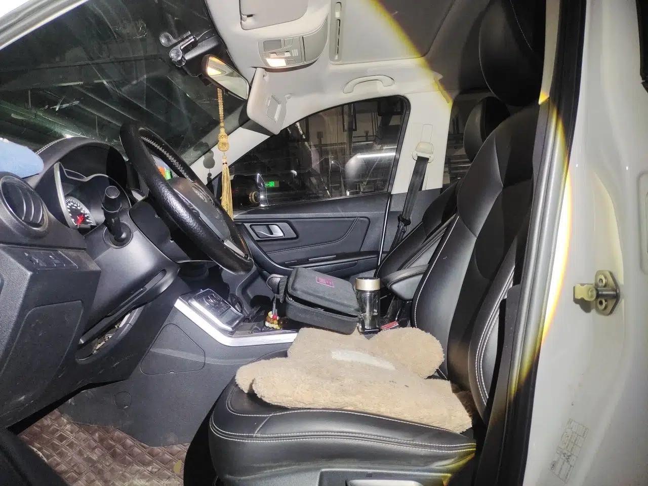 Bestune X40 2019 1.6L Manual Luxury Edition China V — миниатюра 16