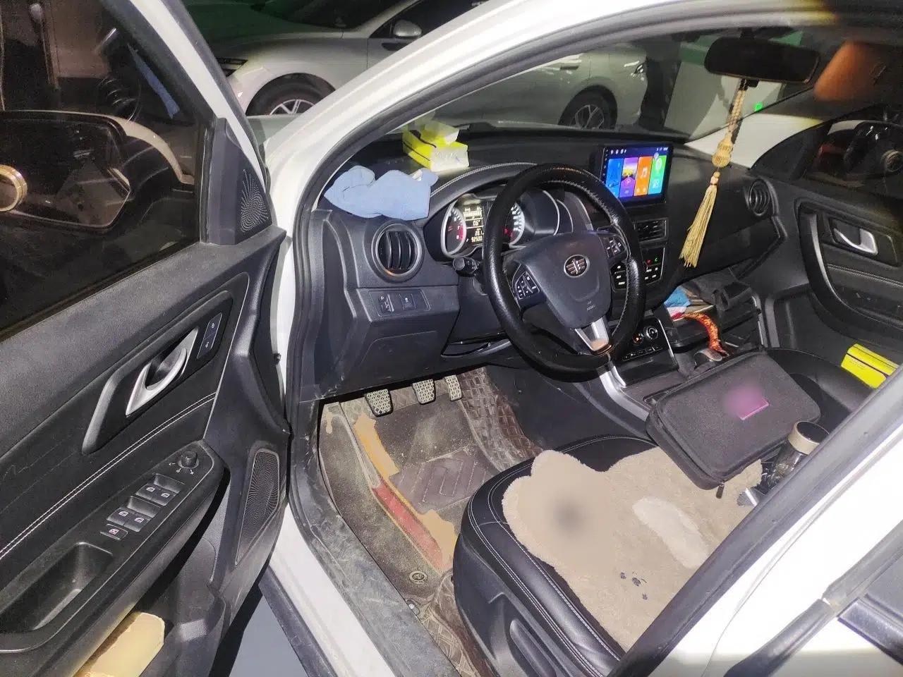 Bestune X40 2019 1.6L Manual Luxury Edition China V — миниатюра 17