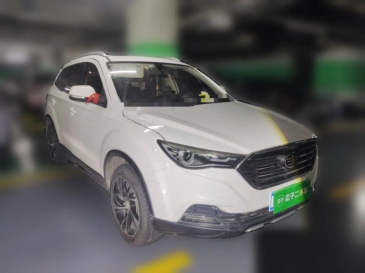 Bestune X40 2019 1.6L Manual Luxury Edition China V — миниатюра 3