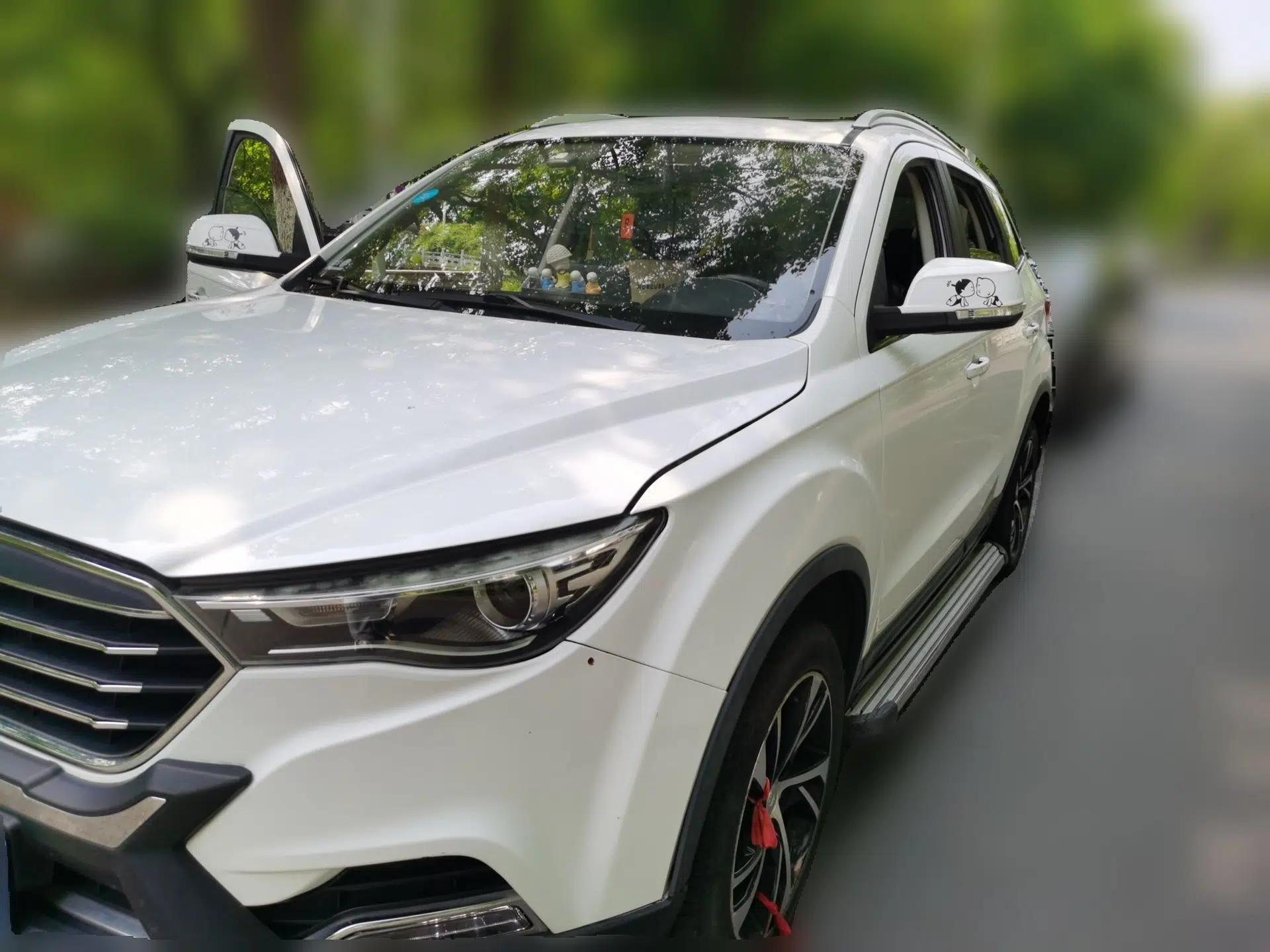Bestune X40 2019 1.6L Manual Luxury Edition China VI — миниатюра 1
