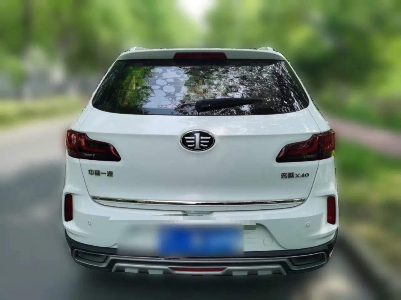 Bestune X40 2019 1.6L Manual Luxury Edition China VI — миниатюра 5