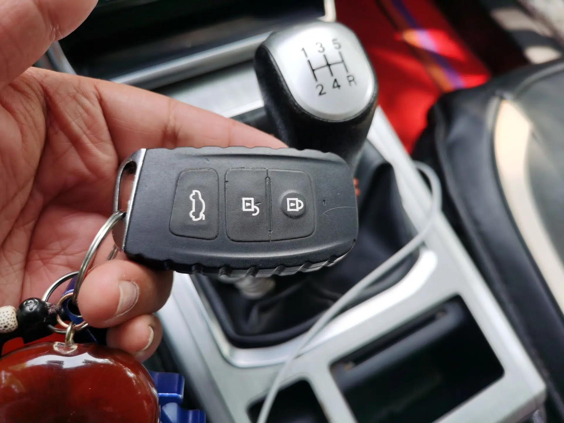 Bestune X40 2019 1.6L Manual Luxury Edition China VI — миниатюра 9