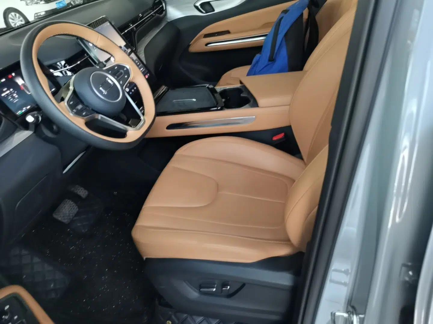 Bestune Yueyi 07 2025 210km Joyful Edition — миниатюра 18