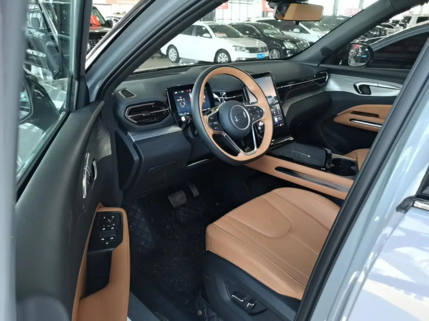 Bestune Yueyi 07 2025 210km Joyful Edition — миниатюра 19