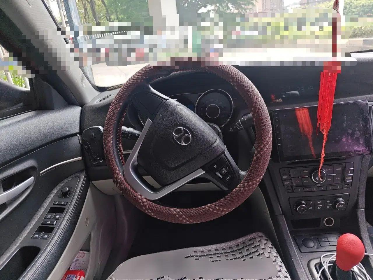 BAIC Senova D50 2015 1.5L Manual Comfort Value Navigation Edition — миниатюра 11