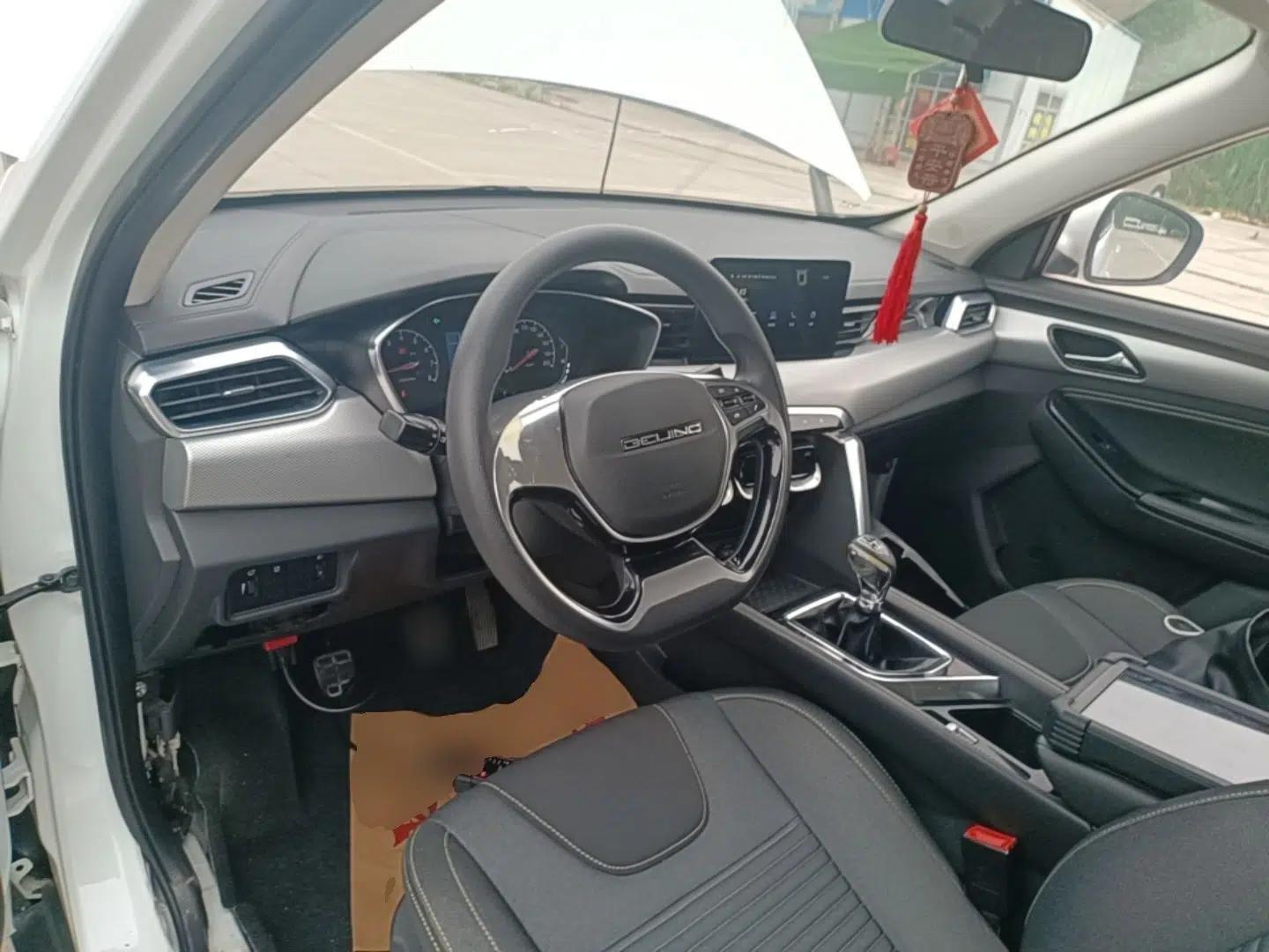 BAIC Beijing X3 2019 1.5L Manual Glory Edition — миниатюра 13
