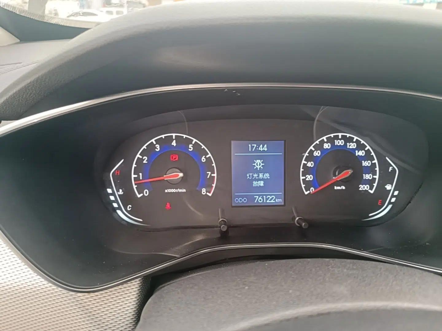 BAIC Beijing X3 2019 1.5L Manual Glory Edition — миниатюра 15
