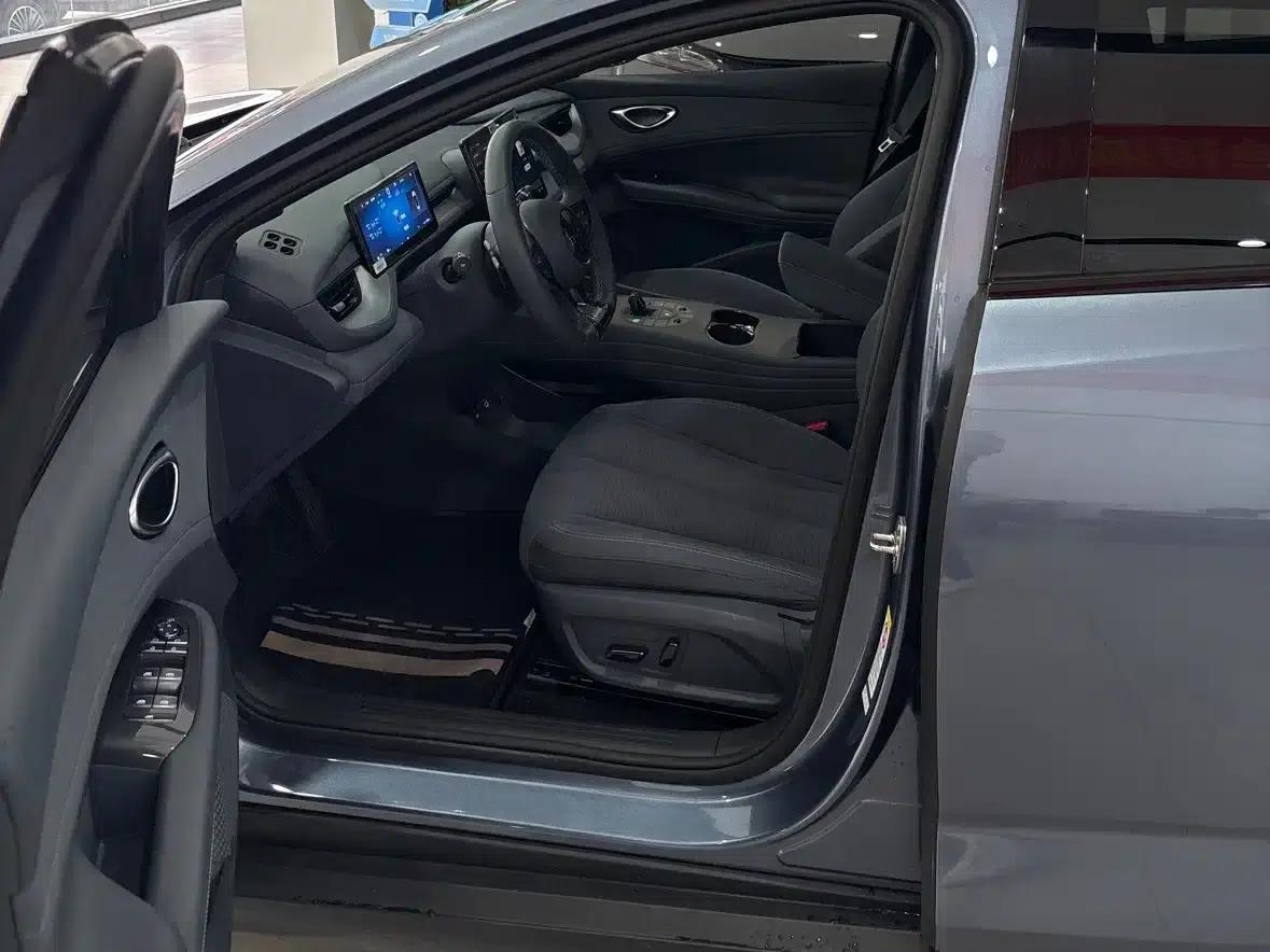 Seal 06GT 2025 Smart Drive Edition 505 Wave Edition — миниатюра 9
